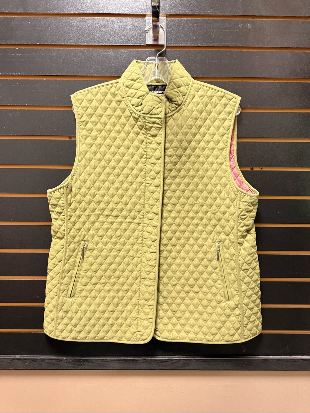 Weatherproof Garment Company Quilted Vest Green Pink Lining L